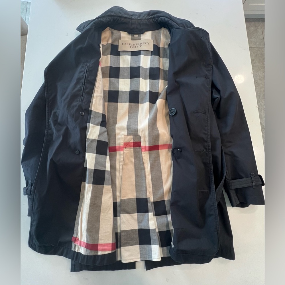 Burberry Men’s Trench Coat Size Large